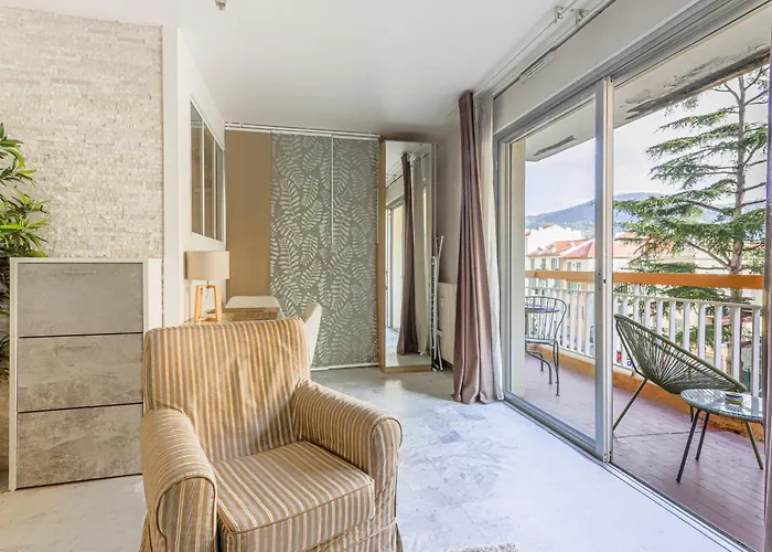 Les Arenes De Cimiez-1 By Interhome Appartamento Nizza